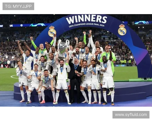 全球足球巨星风采展现与传奇故事分享