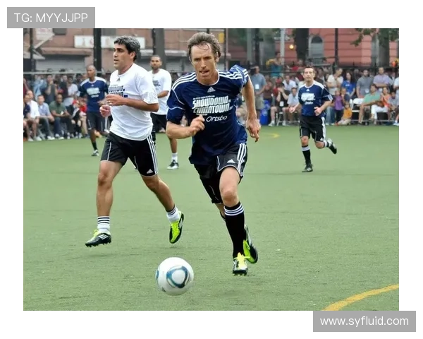 加拿大足球明星的崛起与成就探讨及其对国家足球发展的影响 加拿大足球明星的崛起与成就探讨及其对国家足球发展的影响