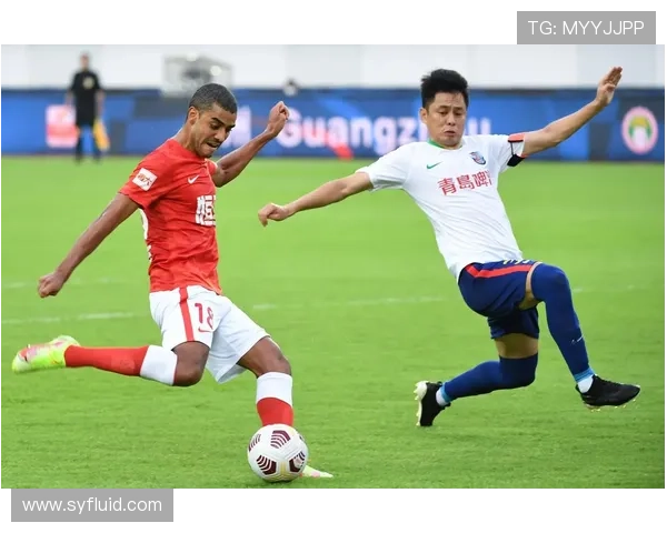 广州足球队的战术创新与运营体系解析探讨