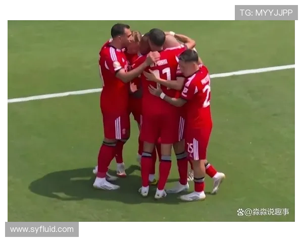 足球明星日常逛街趣事全记录精彩瞬间大公开