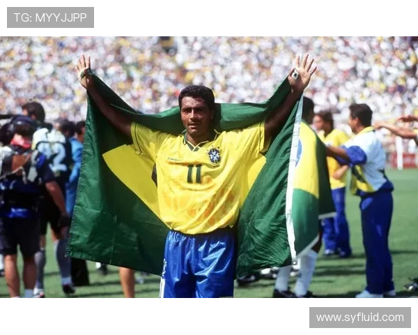 足球明星在比赛中遭遇惊险时刻的震撼瞬间回顾与解析